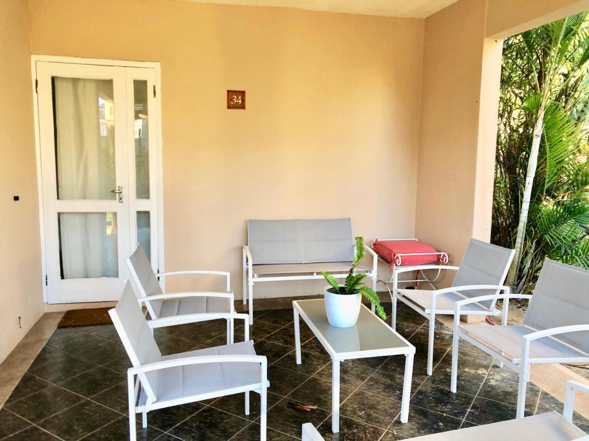 Beachfront Villa In A Beautiful And Secured Complex Flic-en-Flacq エクステリア 写真