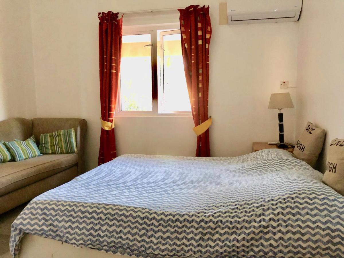 Beachfront Villa In A Beautiful And Secured Complex Flic-en-Flacq エクステリア 写真