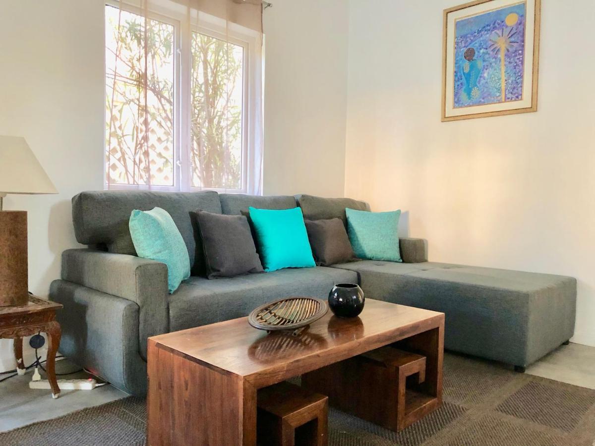 Beachfront Villa In A Beautiful And Secured Complex Flic-en-Flacq エクステリア 写真