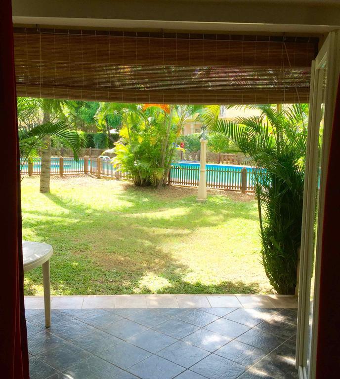 Beachfront Villa In A Beautiful And Secured Complex Flic-en-Flacq エクステリア 写真